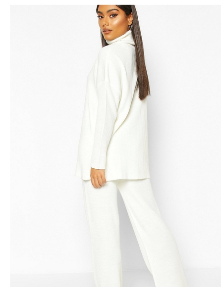 Premium knit white set black set - Picture 2 of 4